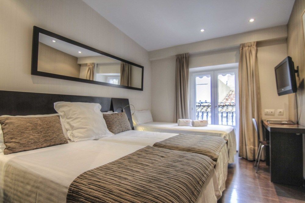 Petit Palace Plaza De La Reina Valencia Ngoại thất bức ảnh
